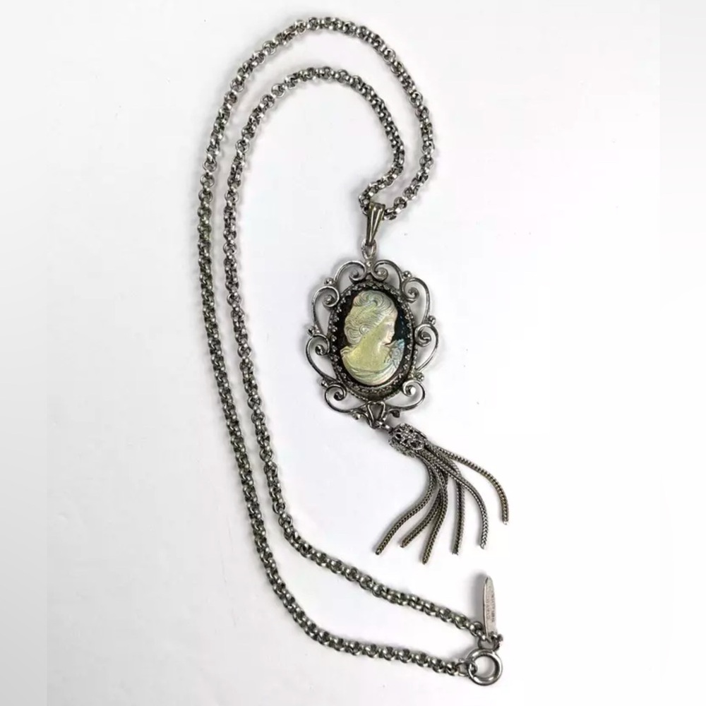 Vintage Whiting & Davis Cameo Necklace
